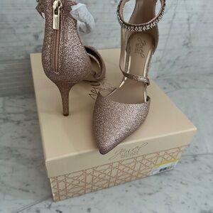 Alaia Glittering Rose Gold Heels